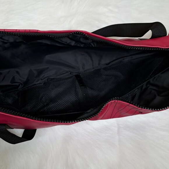 Holly Aiken Burgundy Gym Bag - Picture 7 of 11